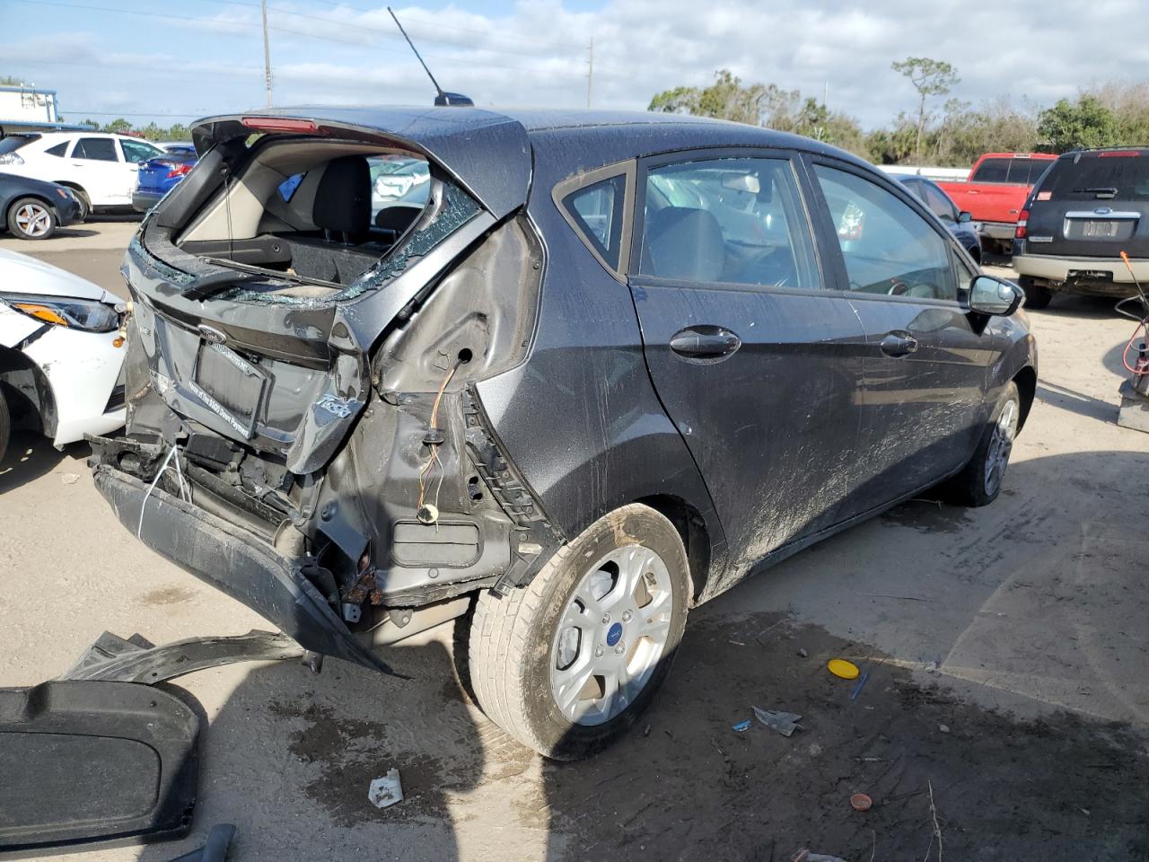 2015 Ford Fiesta VIN 3FADP4EJ1FM167629 Copart auction photo, rear end damage thumbnail 3