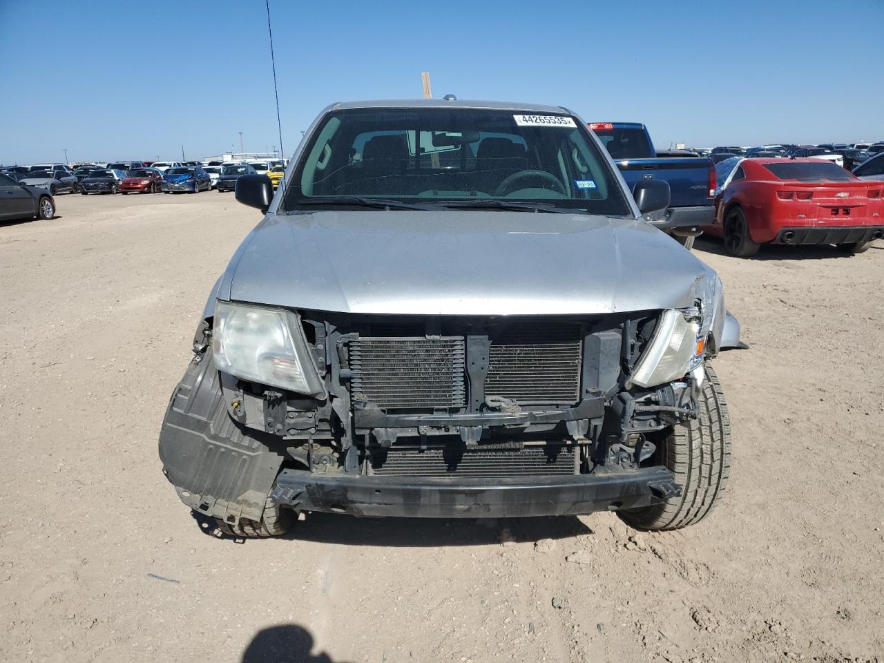 2016 Nissan Navara (Frontier) VIN 1N6AD0ERXGN729844 Copart auction photo, front end / minor dent/scratches damage thumbnail 5