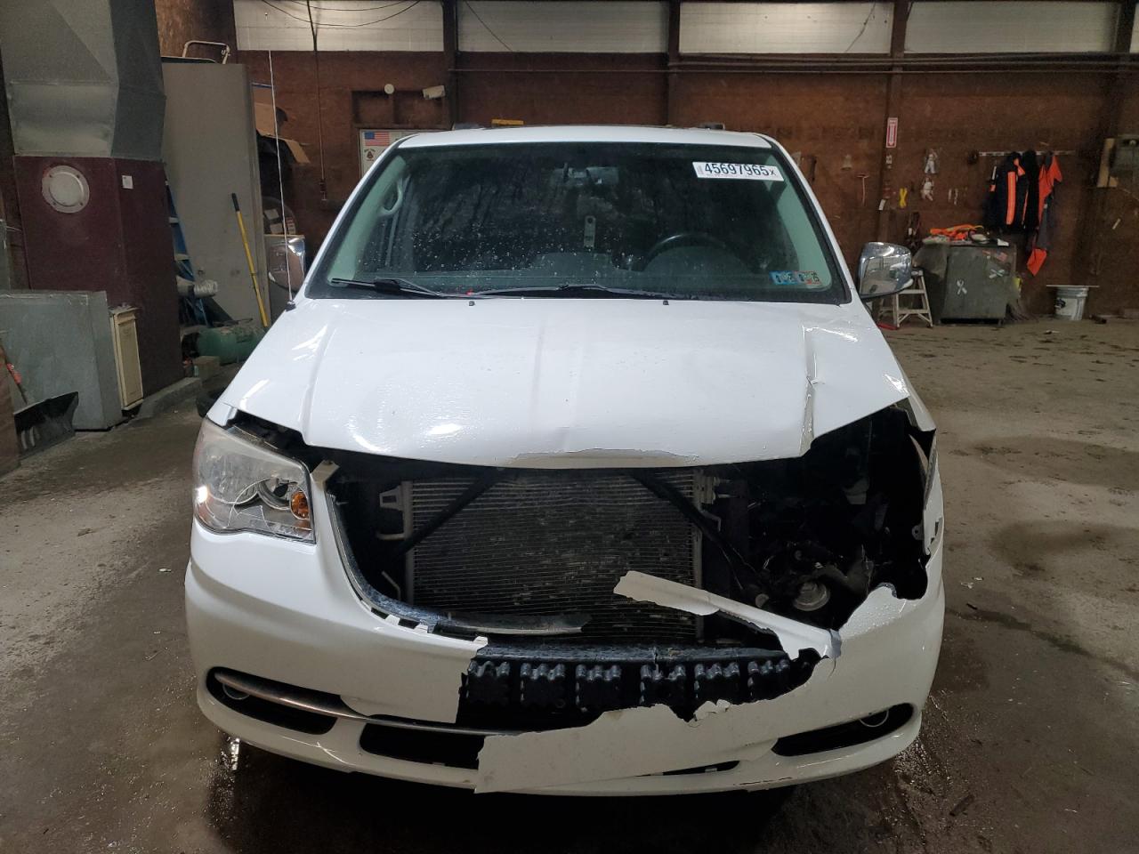 2014 Chrysler Town & Country VIN 2C4RC1CGXER224676 Copart auction photo, front end / side damage thumbnail 5