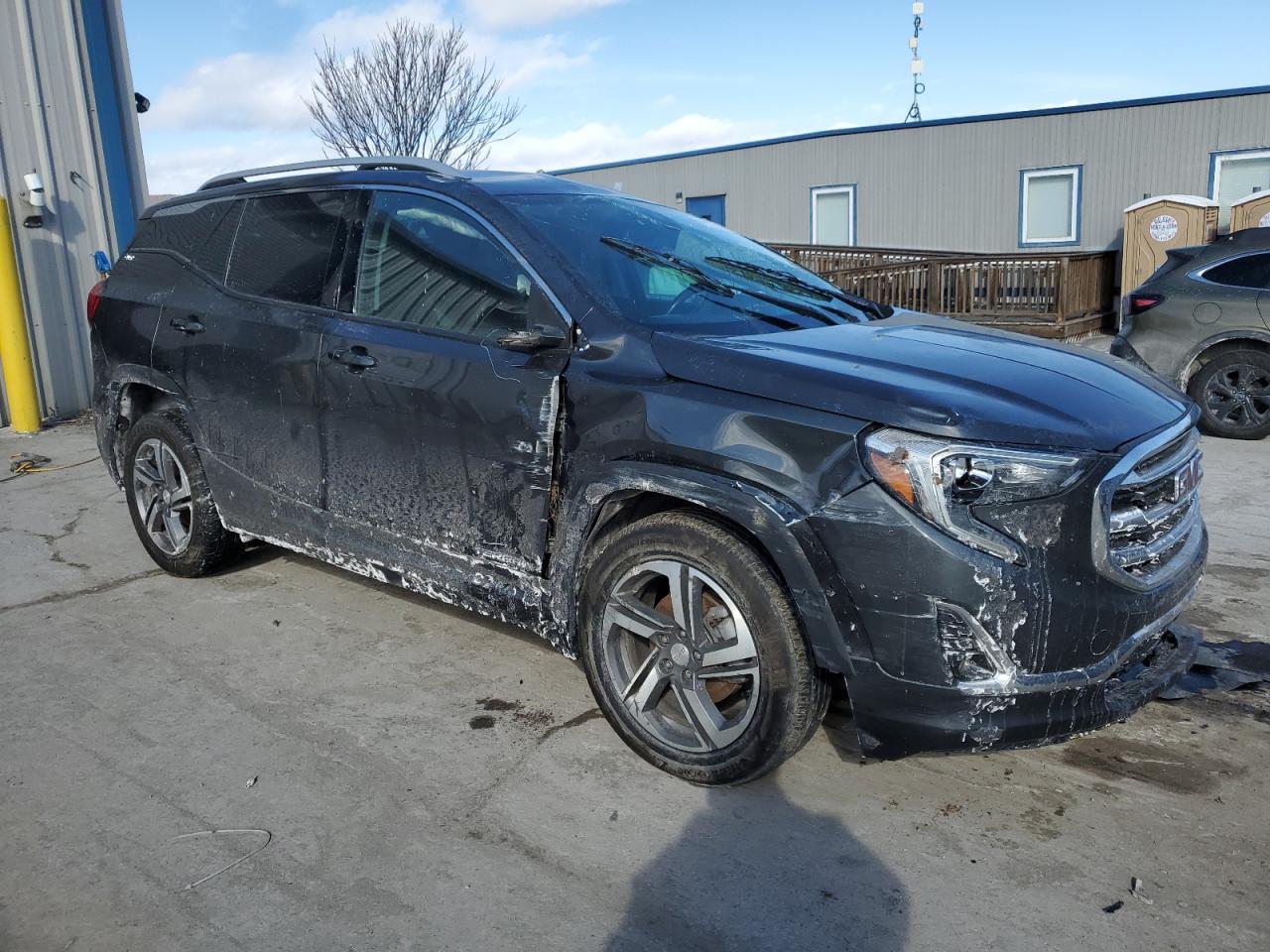 2020 GMC Terrain VIN 3GKALVEV4LL105679 Copart auction photo, front end / undercarriage damage thumbnail 4
