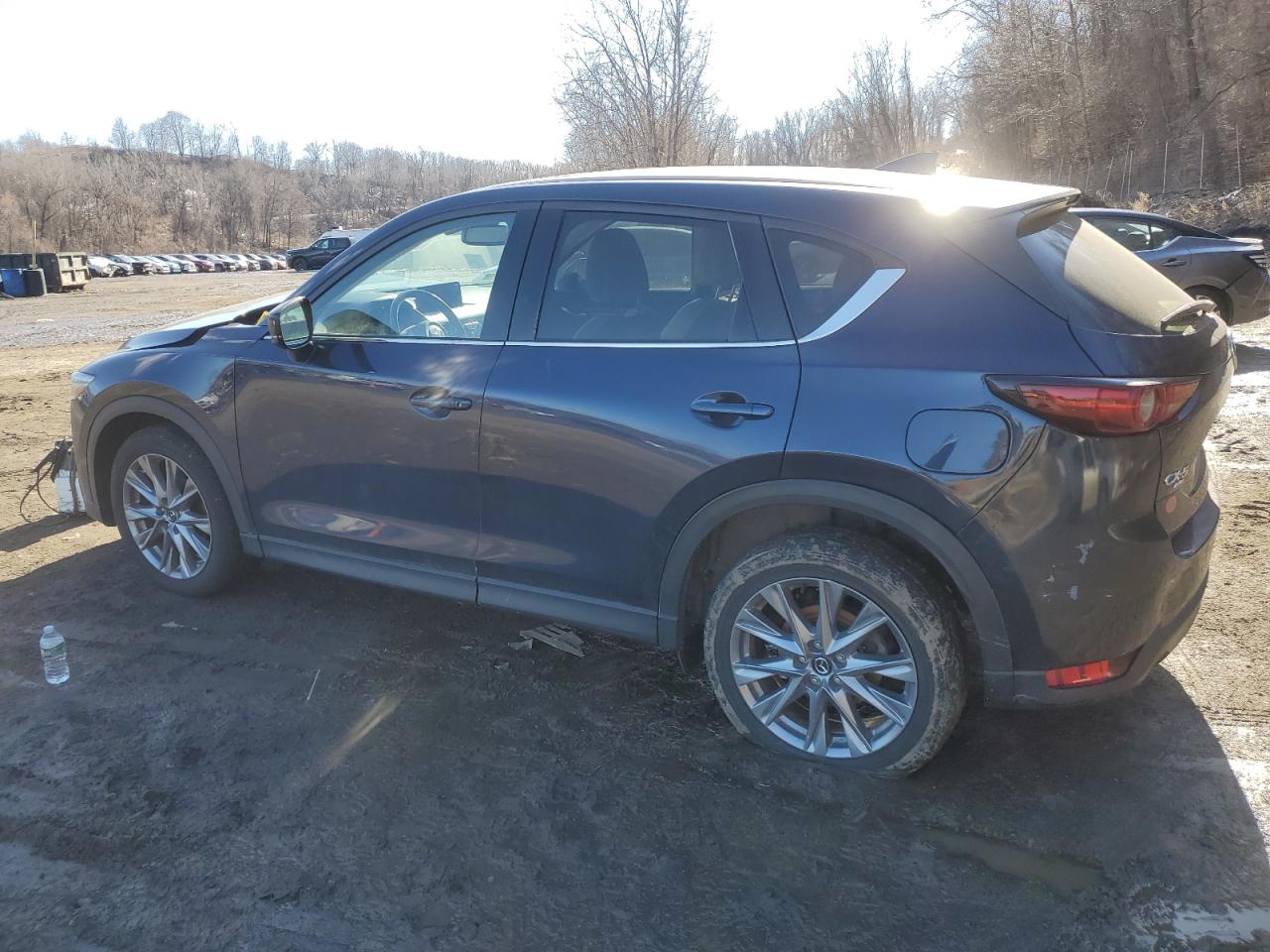 2021 Mazda CX-5 VIN JM3KFBDM1M1336490 Copart auction photo, front end / minor dent/scratches damage thumbnail 2