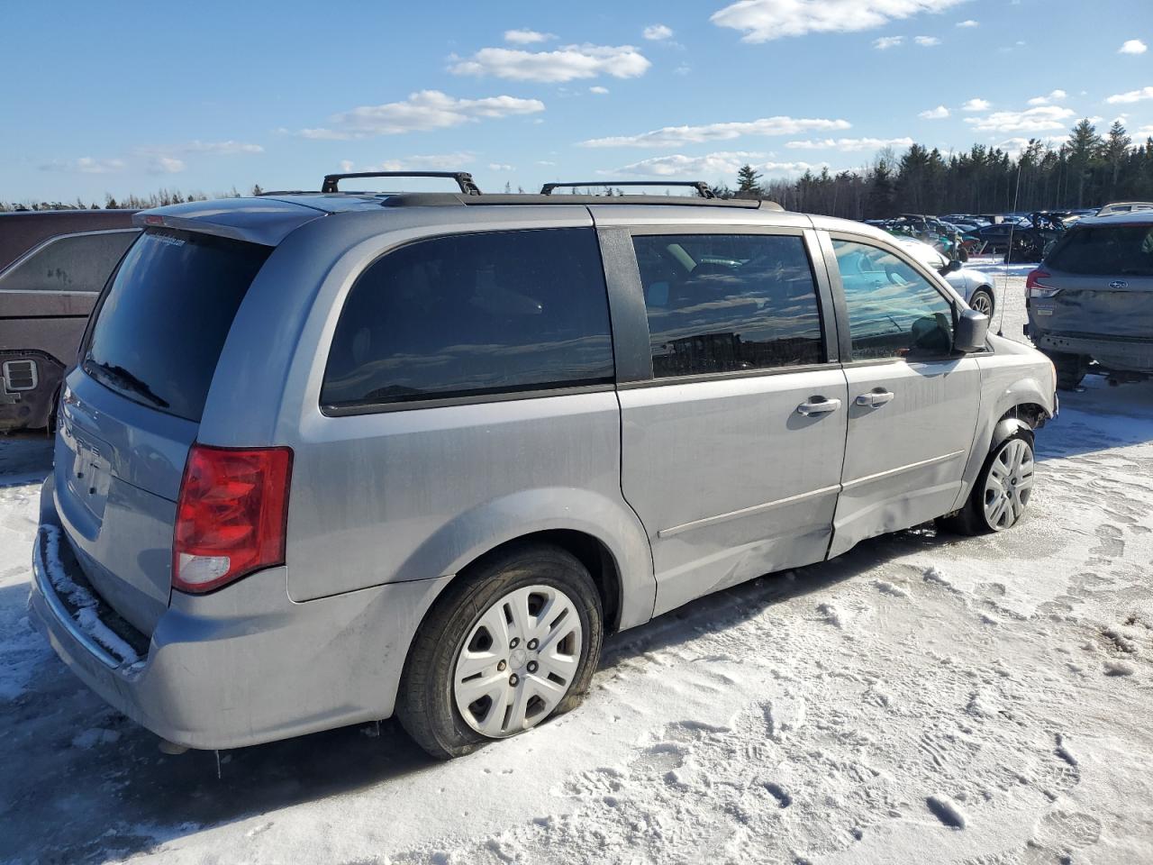 2013 Dodge Caravan VIN 2C4RDGBG9DR783751 Copart auction photo, front end / side damage thumbnail 3
