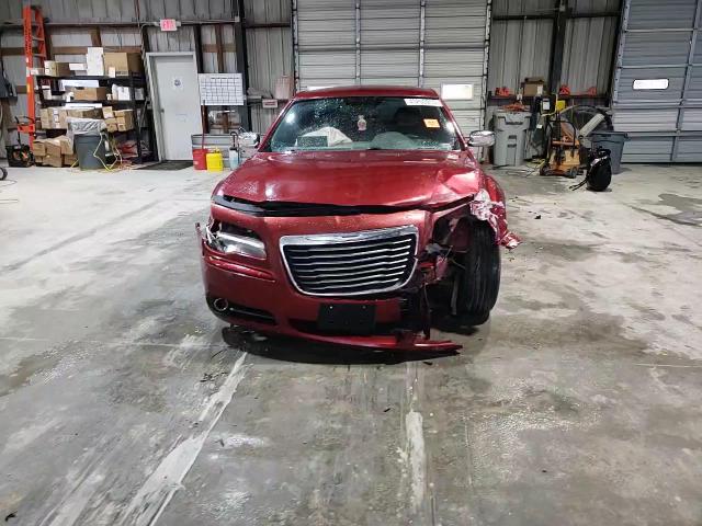 2012 Chrysler 300 VIN 2C3CCACG0CH212713 Copart auction photo, front end / minor dent/scratches damage thumbnail 11