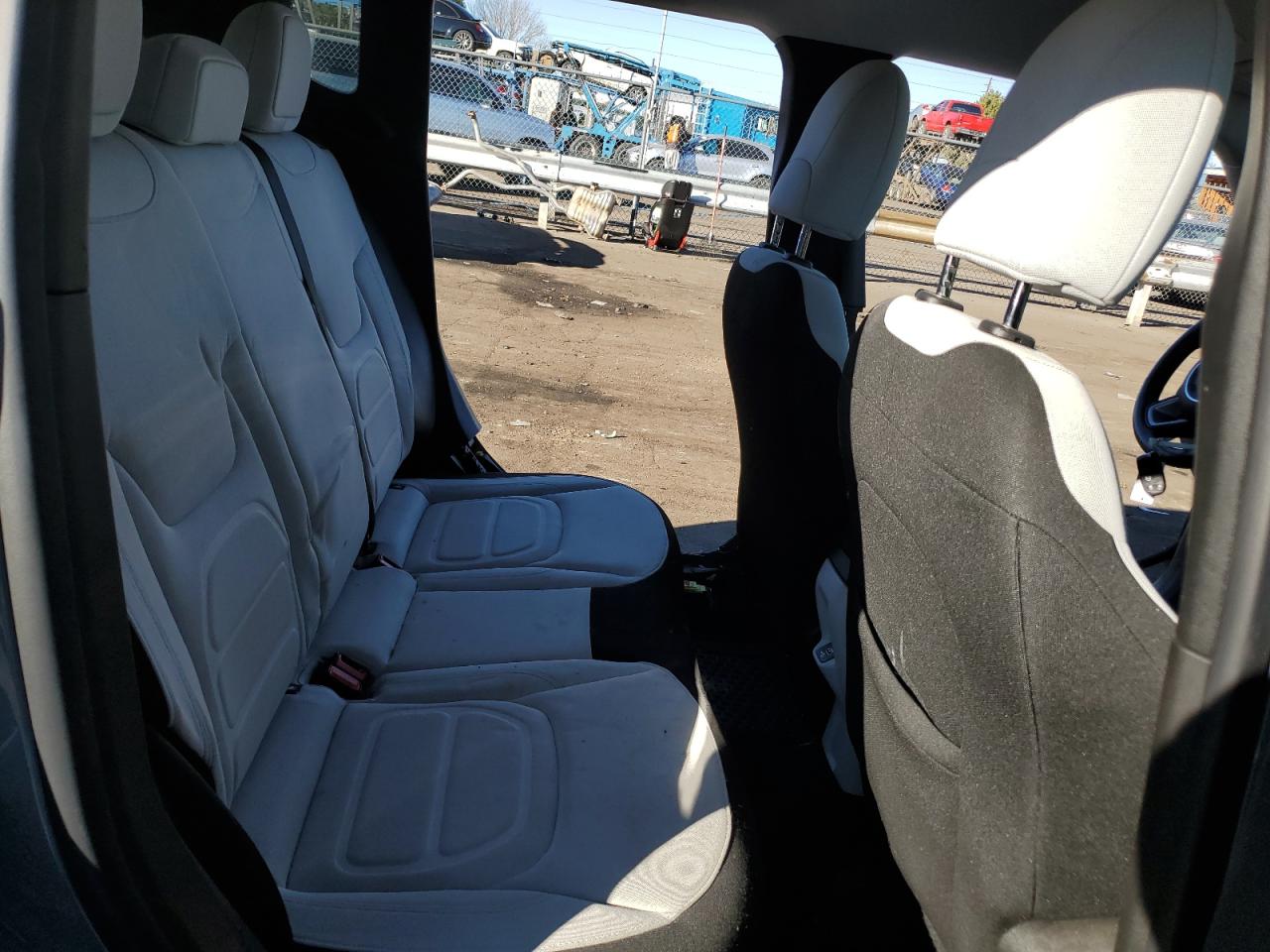 2018 Jeep Renegade VIN ZACCJBBBXJPG72339 Copart auction photo, side / hail damage thumbnail 11