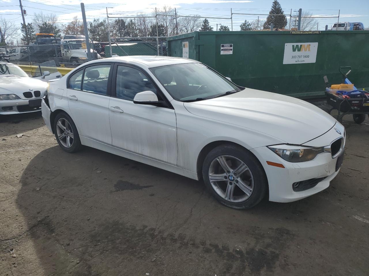2015 BMW 3er VIN WBA3B5G55FNS15467 Copart auction photo, all over damage thumbnail 4