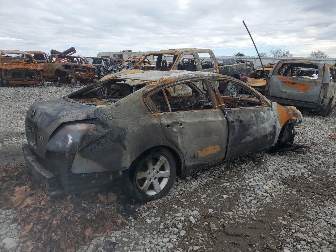 2008 Nissan Altima VIN 1N4AL21E08C163958 Copart auction photo, burn / all over damage thumbnail 3