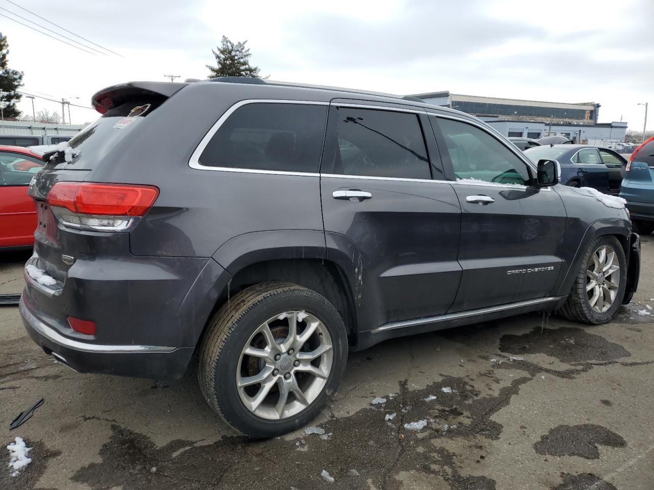 2016 Jeep Grand Cherokee VIN 1C4RJFJT9GC493024 Copart auction photo, front end / side damage thumbnail 3