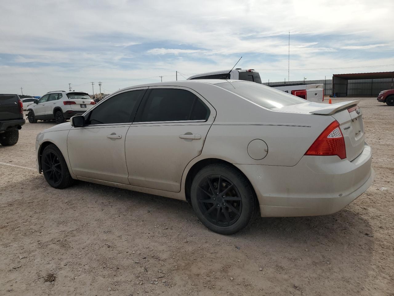 2010 Ford Fusion VIN 3FAHP0HA4AR431315 Copart auction photo, water/flood / minor dent/scratches damage thumbnail 2