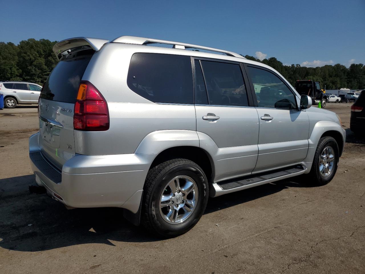 2007 Lexus GX VIN JTJBT20X270128983 Copart auction photo, mechanical / minor dent/scratches damage thumbnail 3