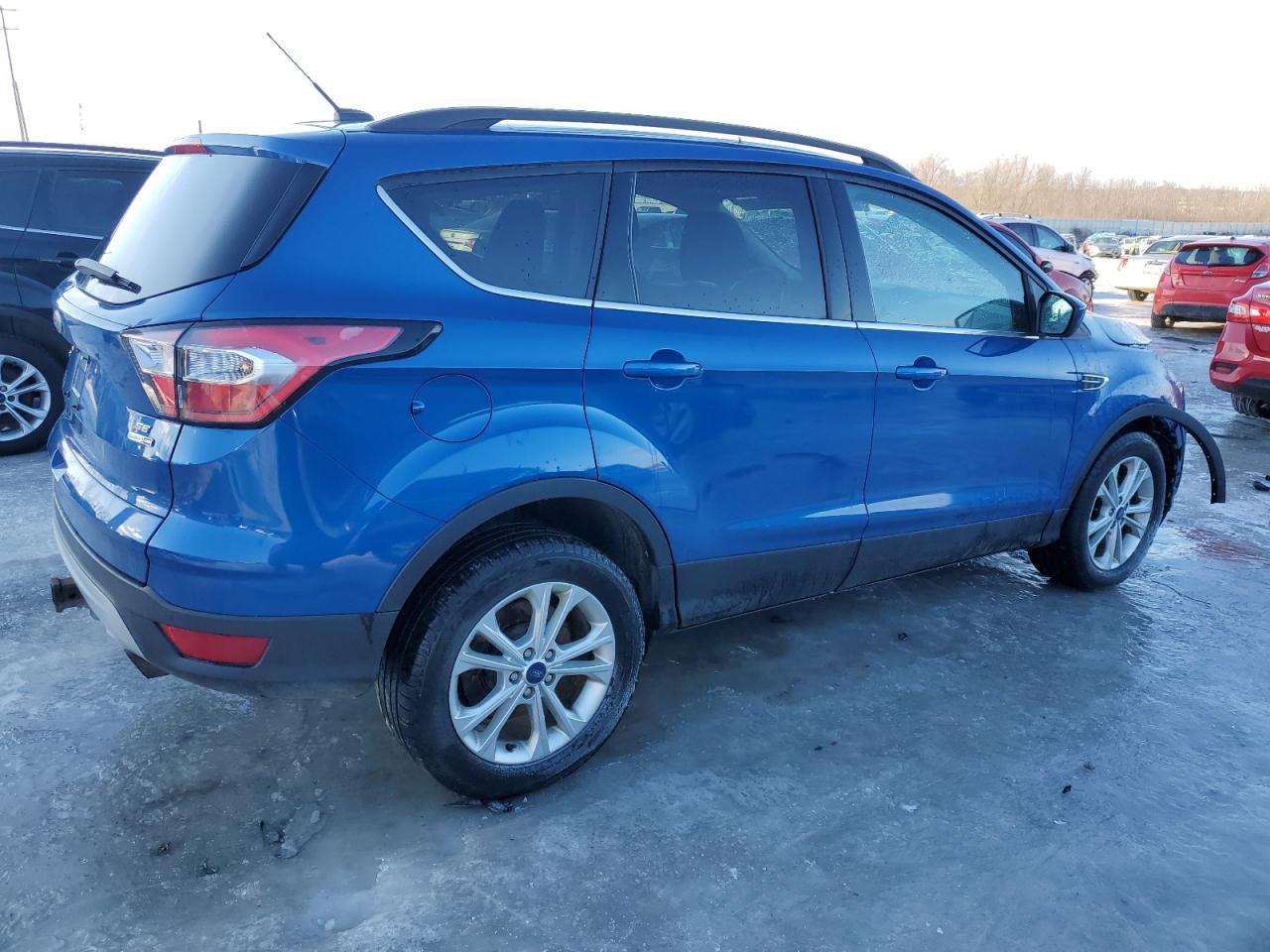 2017 Ford Escape VIN 1FMCU9G93HUB88460 Copart auction photo, front end / side damage thumbnail 3
