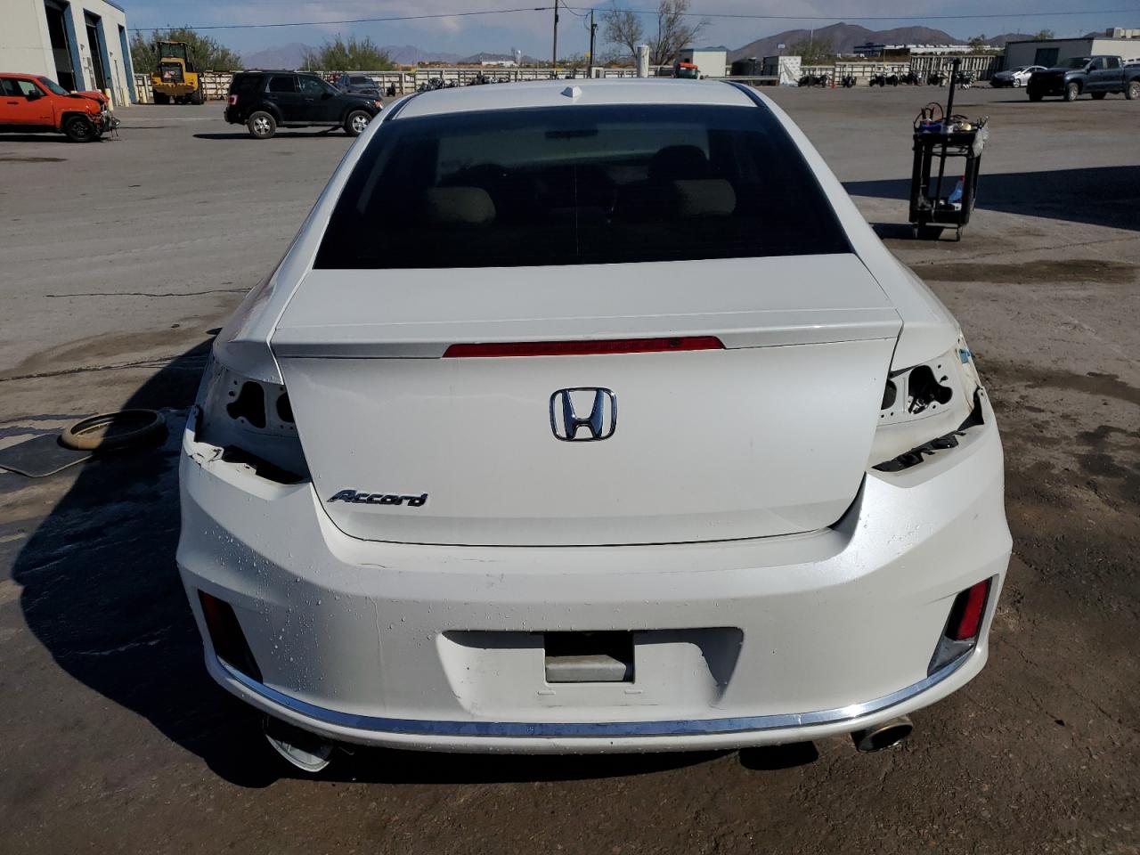 2013 Honda Accord VIN 1HGCT1B88DA008605 Copart auction photo, front end / stripped damage thumbnail 6