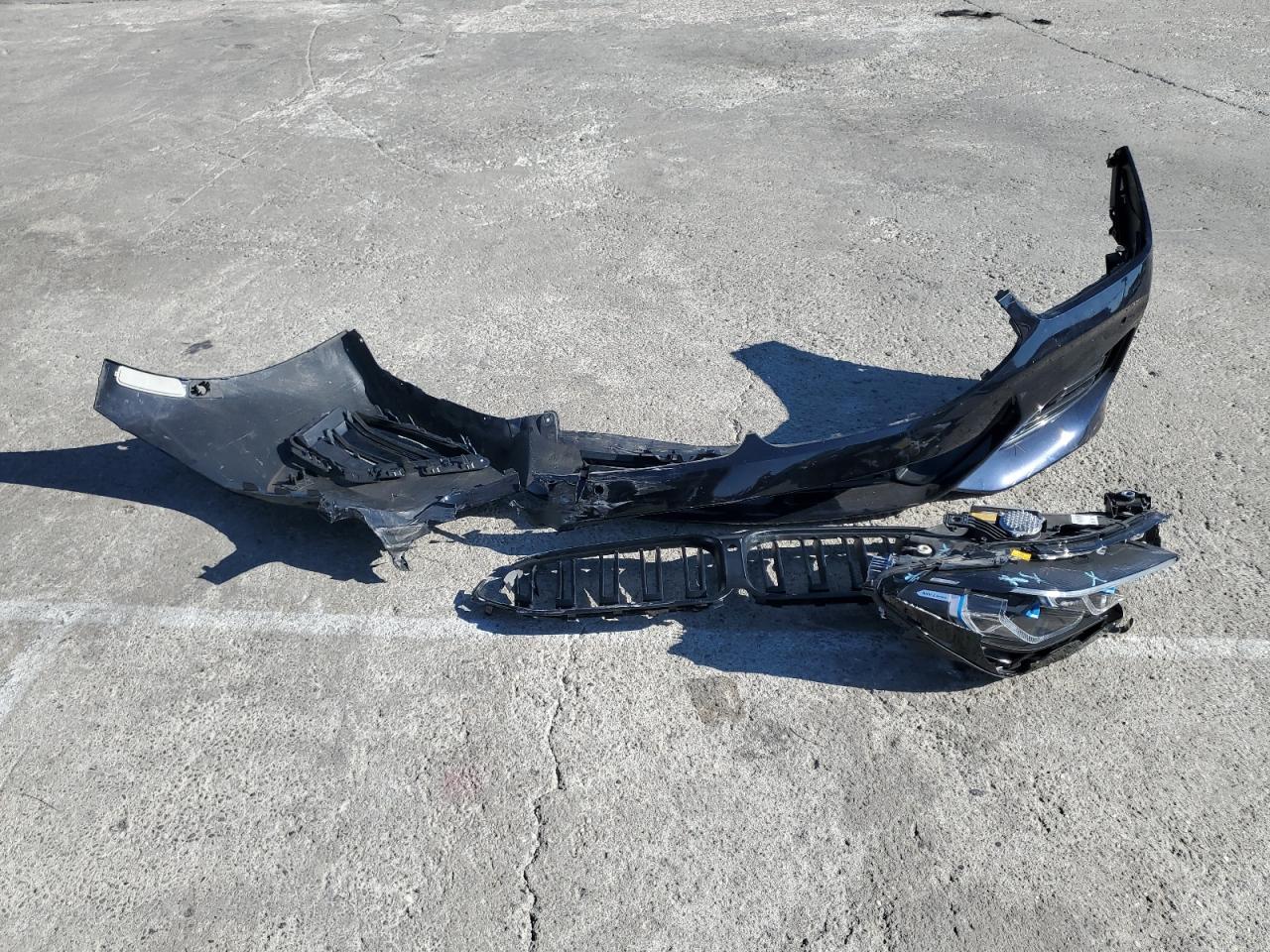 2024 BMW 8er VIN WBAGV2C05RCP20023 Copart auction photo, front end damage thumbnail 12