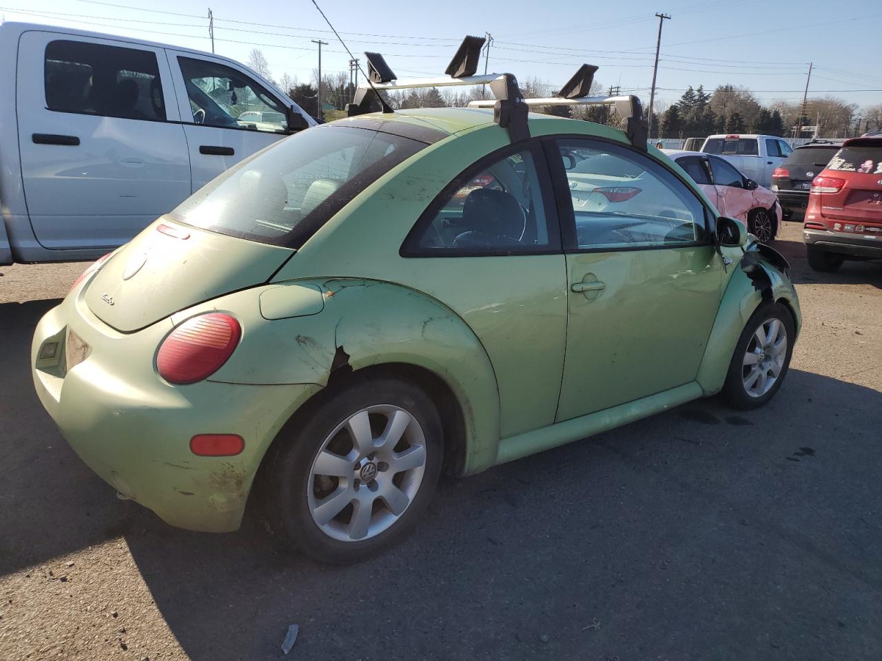 2003 Volkswagen Beetle VIN 3VWCD21C13M422685 Copart auction photo, front end damage thumbnail 3