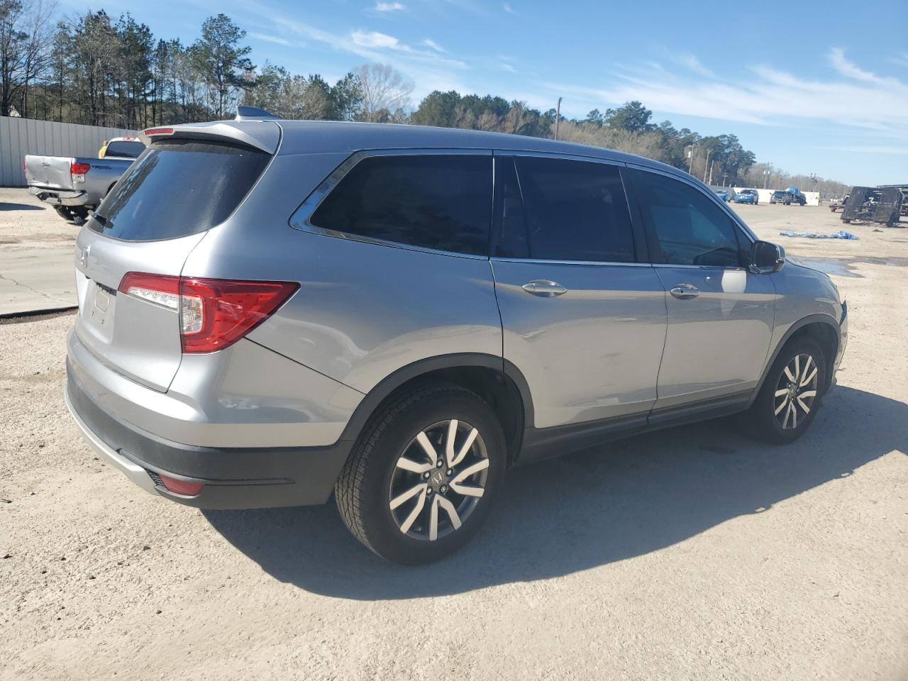 2019 Honda Pilot VIN 5FNYF5H52KB026991 Copart auction photo, front end damage thumbnail 3