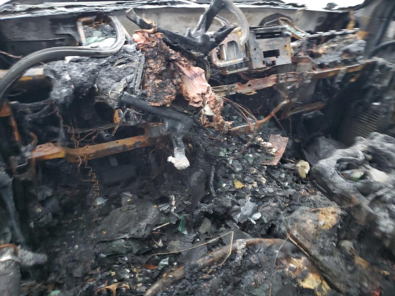 2013 Ford F250 VIN 1FT7W2B67DEA13377 Copart auction photo, burn - interior damage thumbnail 8