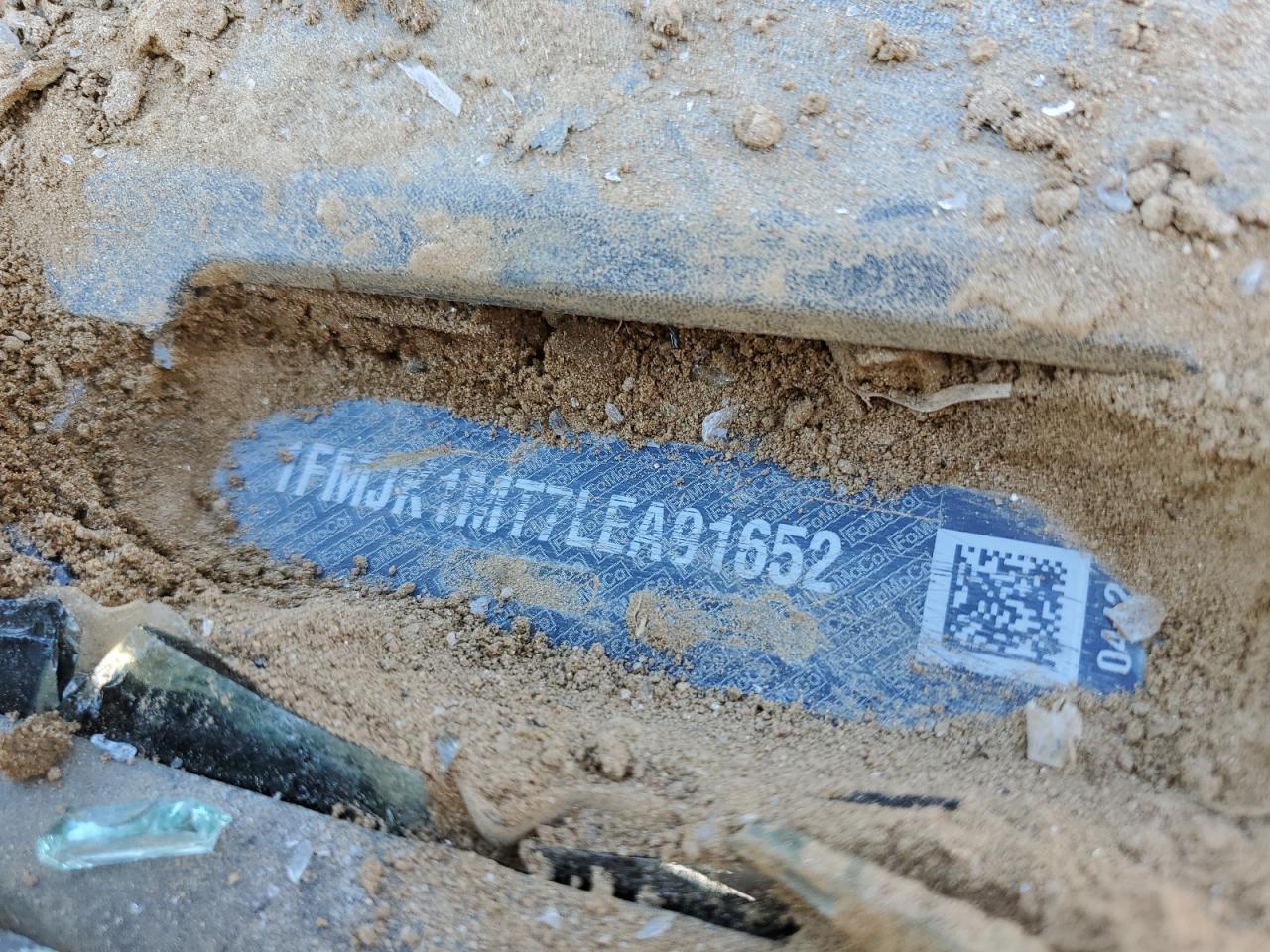 2020 Ford Expedition VIN 1FMJK1MT7LEA91652 Copart auction photo, water/flood damage thumbnail 14