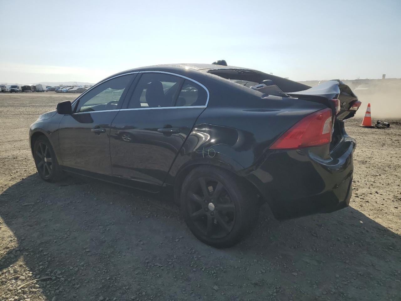 2016 Volvo S60 VIN YV126MFK6G2395897 Copart auction photo, rear end damage thumbnail 2