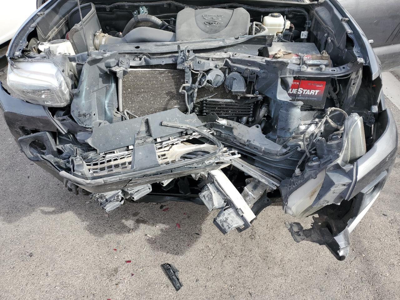 2017 Toyota Tacoma VIN 3TMCZ5ANXHM090910 Copart auction photo, front end damage thumbnail 11