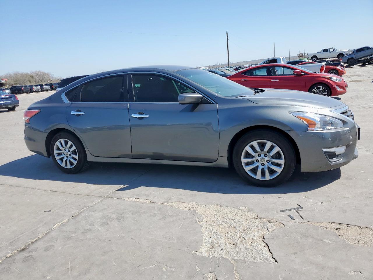 2015 Nissan Altima VIN 1N4AL3AP7FN367908 Copart auction photo, side / front end damage thumbnail 4