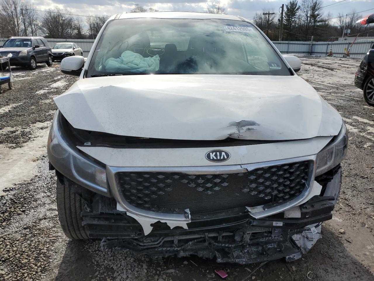 2018 KIA Sedona VIN KNDMB5C10J6364155 Copart auction photo, front end damage thumbnail 5