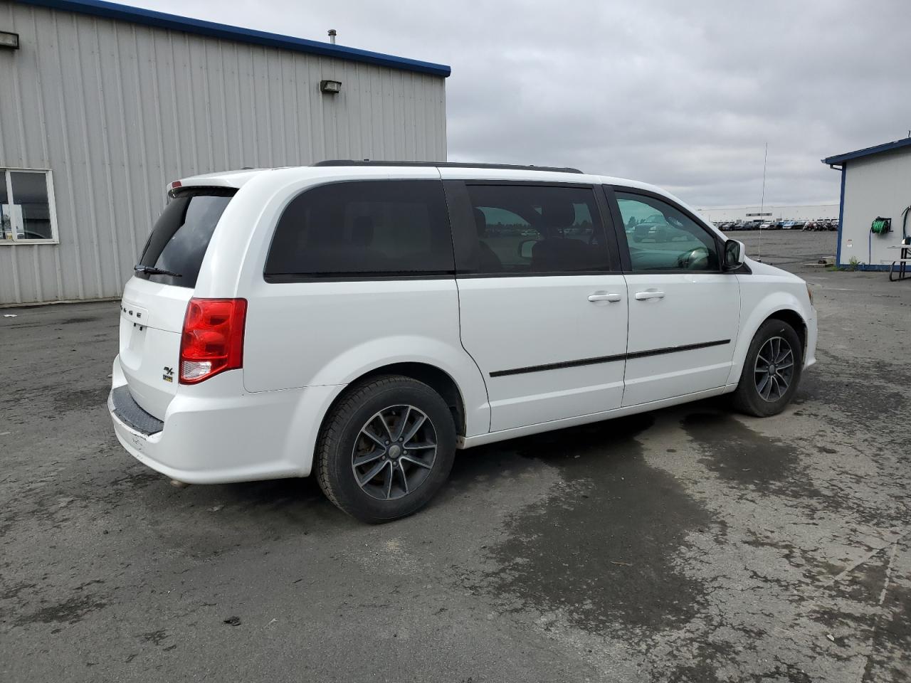 2016 Dodge Caravan VIN 2C4RDGEG4GR275445 Copart auction photo, hail damage thumbnail 4