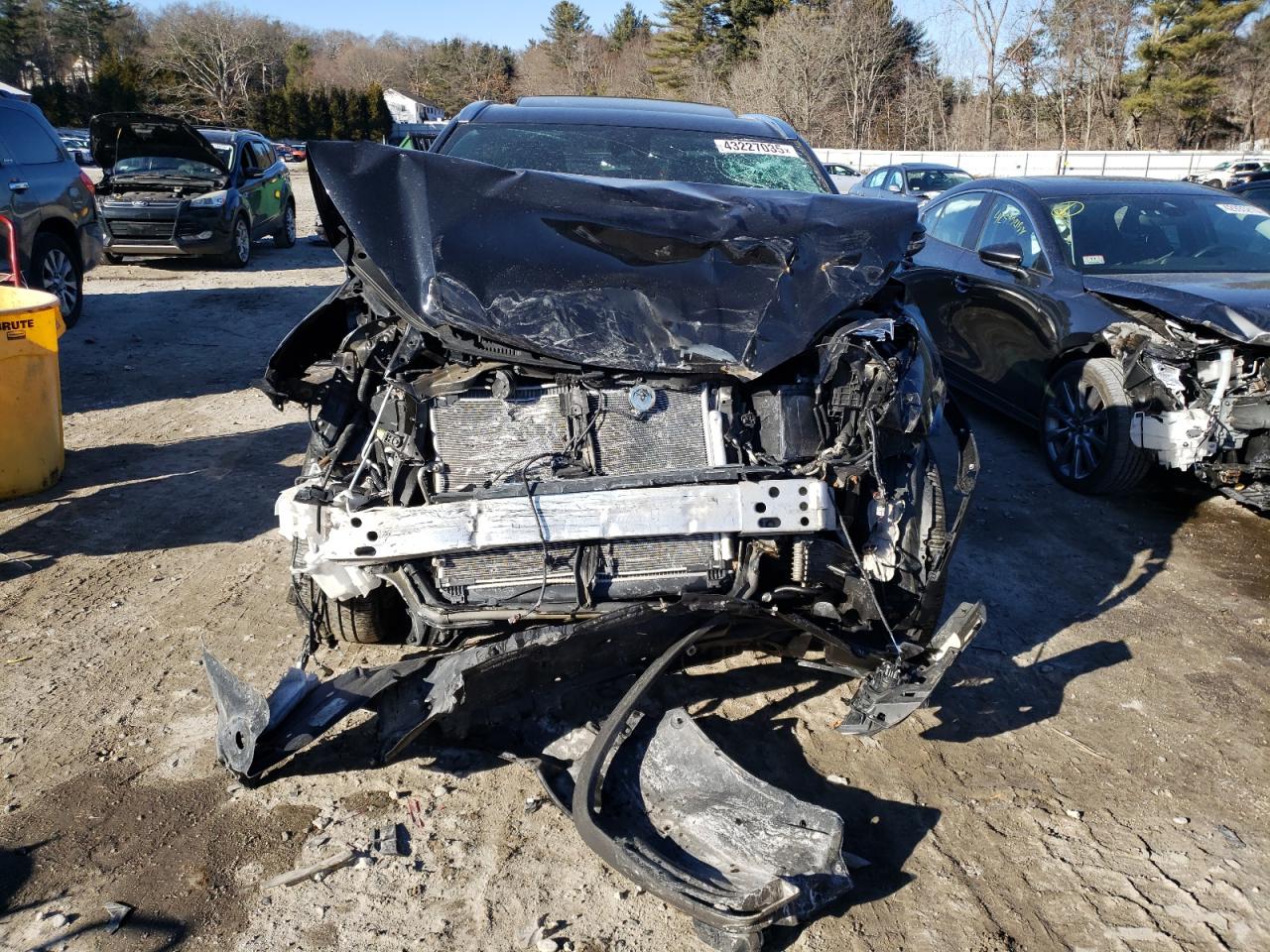 2019 Toyota Highlander VIN 5TDDZRFH2KS957979 Copart auction photo, front end damage thumbnail 5