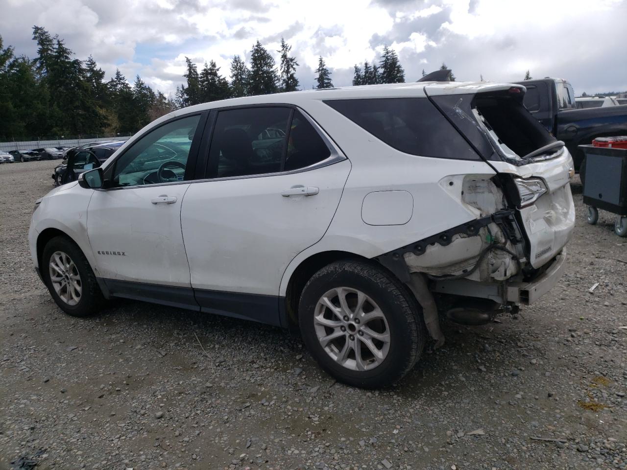 2018 Chevrolet Equinox VIN 3GNAXJEV8JS562322 Copart auction photo, rear end / side damage thumbnail 2