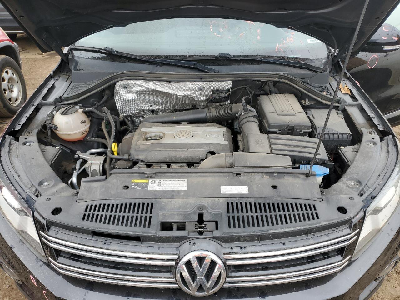 2017 Volkswagen Tiguan VIN WVGUV7AX9HK013896 Copart auction photo, rear end / front end damage thumbnail 12