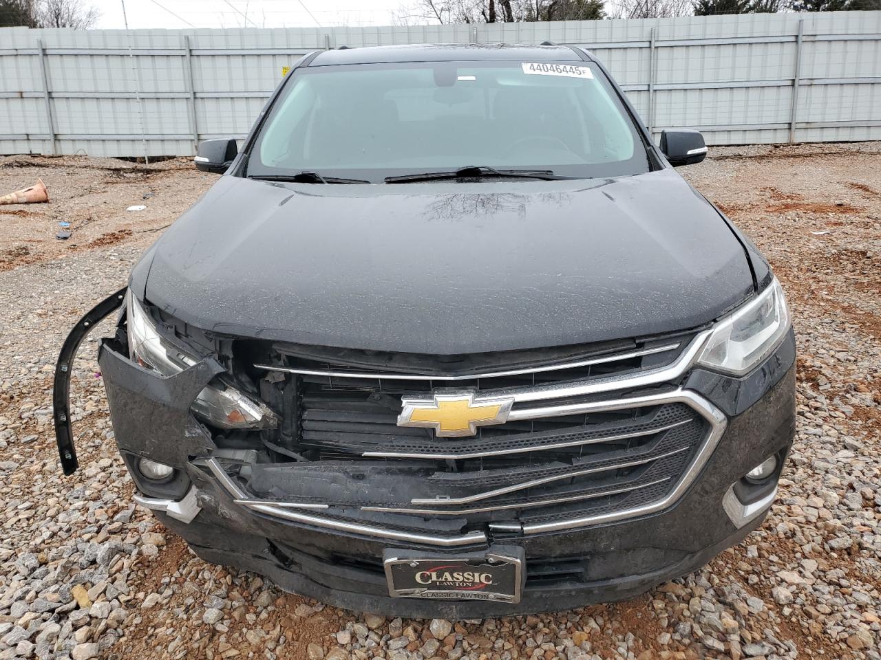 2019 Chevrolet Traverse VIN 1GNERHKW4KJ321281 Copart auction photo, front end / minor dent/scratches damage thumbnail 5