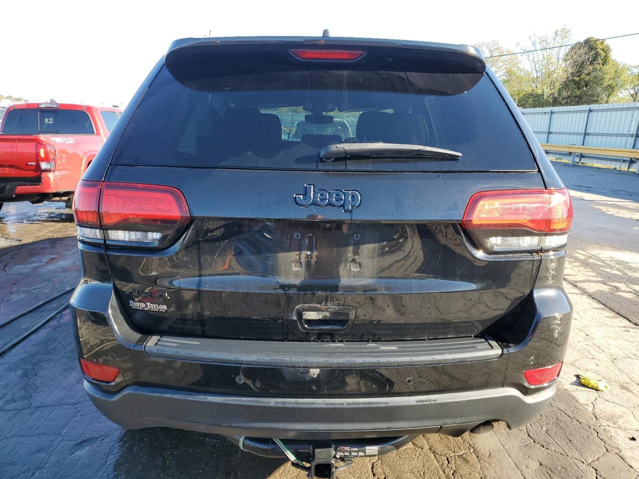 2018 Jeep Grand Cherokee VIN 1C4RJFAG4JC499856 Copart auction photo, front end / minor dent/scratches damage thumbnail 6