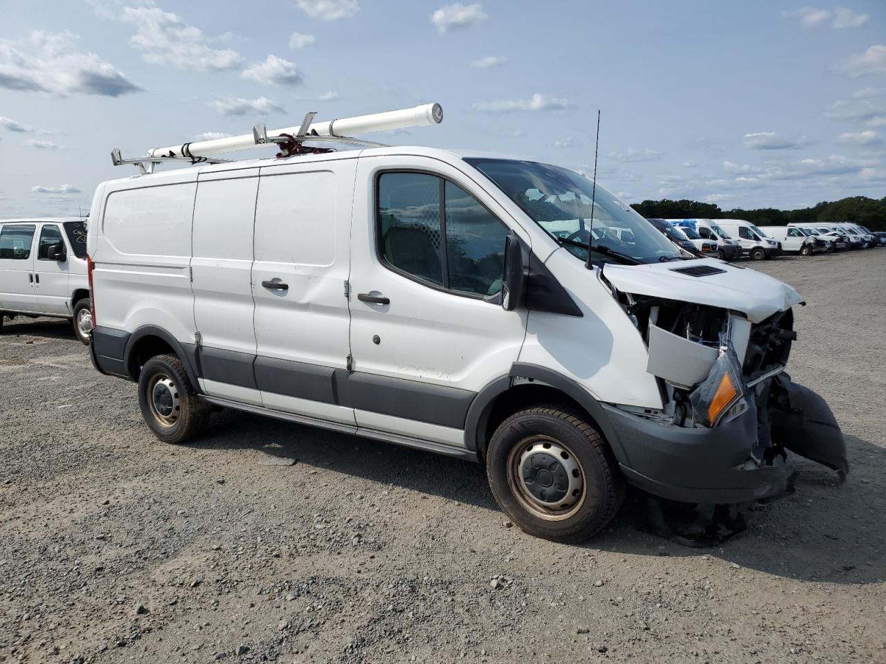 2017 Ford Transit VIN 1FTYR1ZM9HKA70259 Copart auction photo, front end / minor dent/scratches damage thumbnail 4
