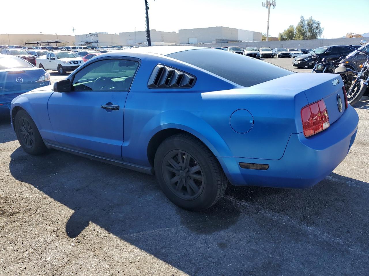 2005 Ford Mustang VIN 1ZVFT80N855188561 Copart auction photo, front end / side damage thumbnail 2