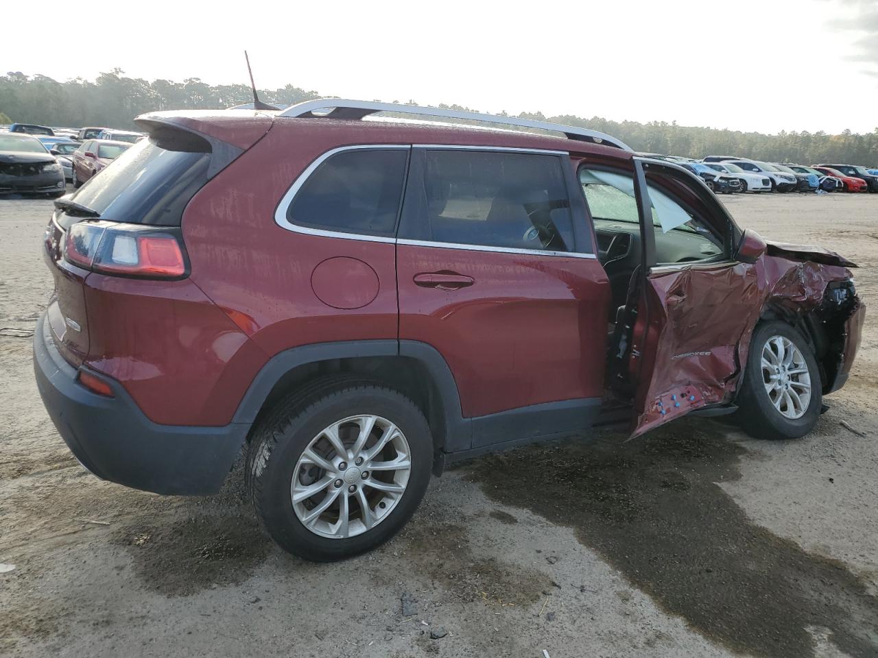2019 Jeep Grand Cherokee VIN 1C4PJLCX8KD120212 Copart auction photo, front end / side damage thumbnail 3