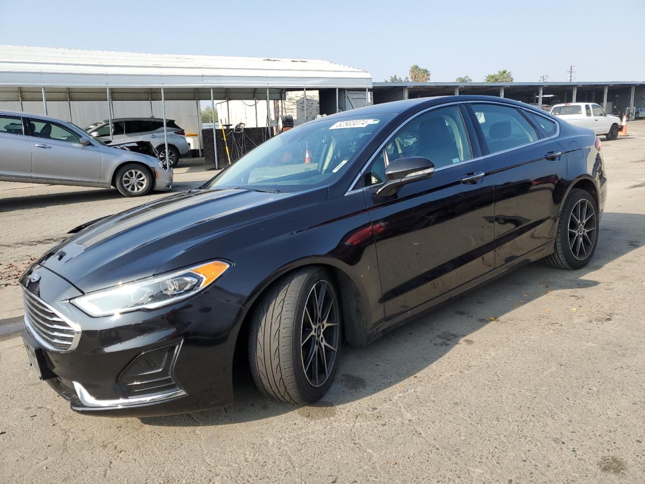 2019 Ford Fusion VIN 3FA6P0MU0KR235526