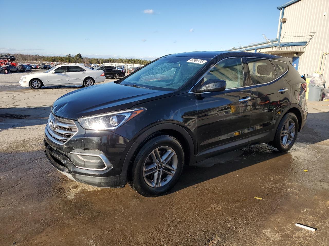 2018 Hyundai Santa Fe VIN 5NMZT3LB6JH096358