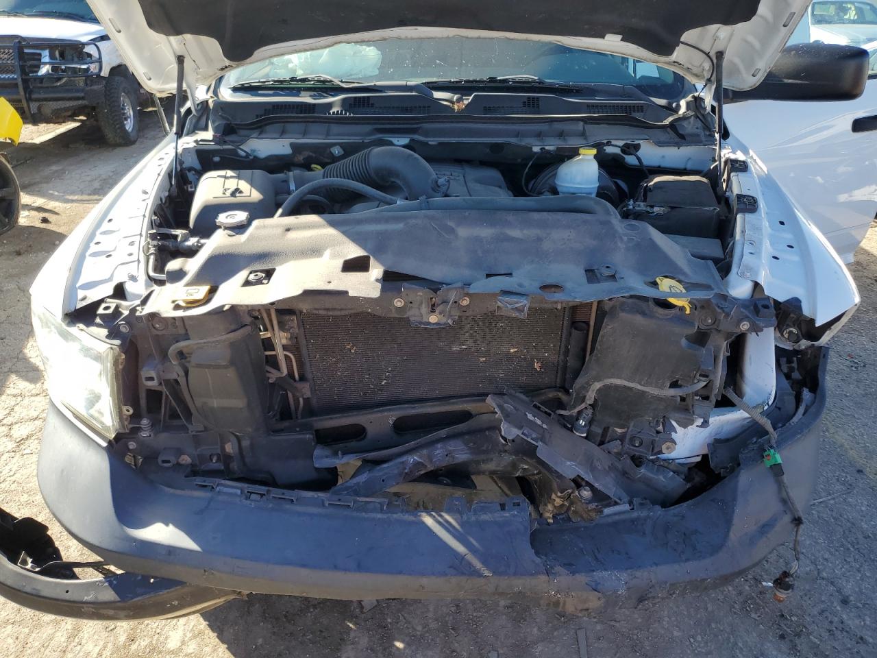 2013 RAM 1500 VIN 1C6RR6ST8DS661400 Copart auction photo, front end / minor dent/scratches damage thumbnail 11