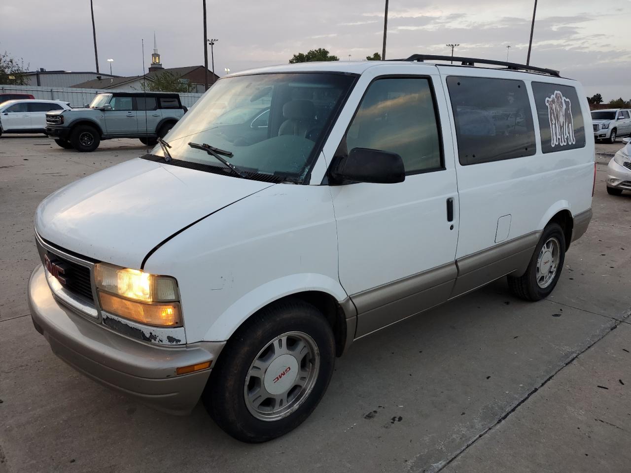 2003 GMC Safari VIN 1GKDM19XX3B513779 - Copart auction photo