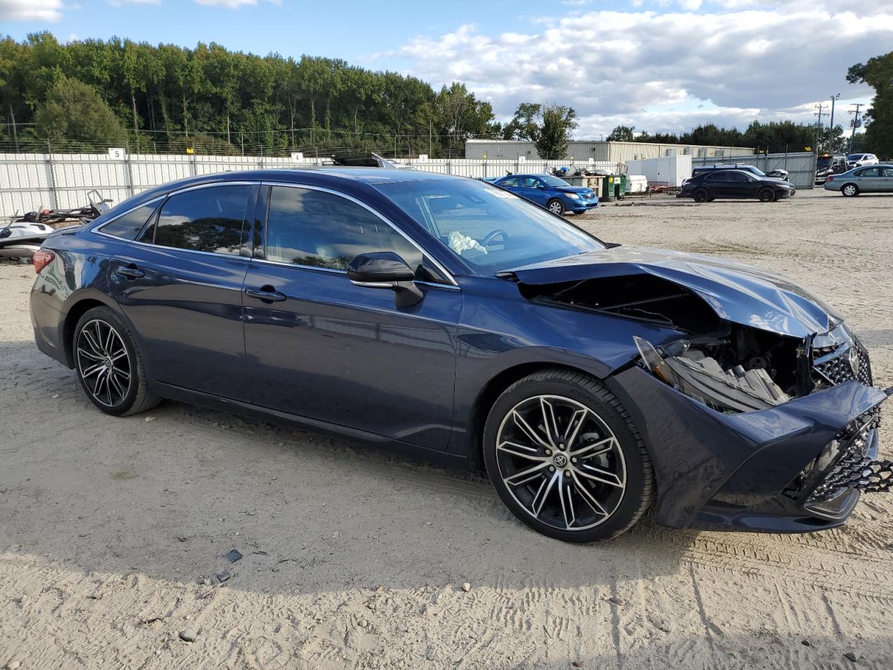 2020 Toyota Avalon VIN 4T1EZ1FB9LU048678 Copart auction photo, front end / minor dent/scratches damage thumbnail 4