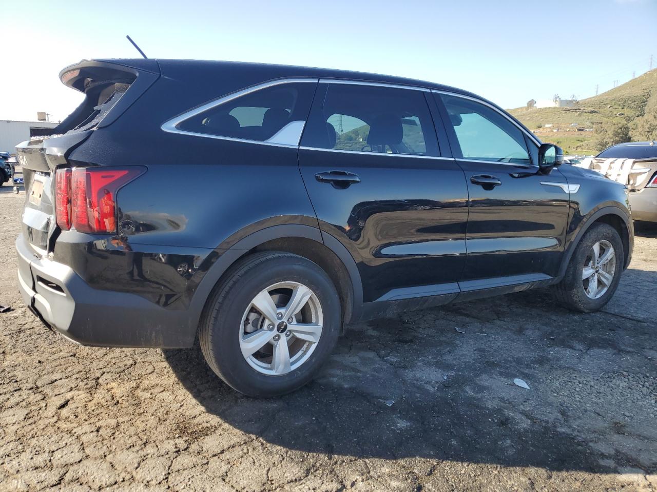 2023 KIA Sorento VIN 5XYRG4LC6PG199091 Copart auction photo, water/flood / rear end damage thumbnail 3