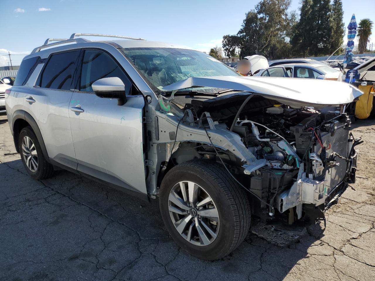 2024 Nissan Pathfinder VIN 5N1DR3CA8RC228316 Copart auction photo, front end / minor dent/scratches damage thumbnail 4