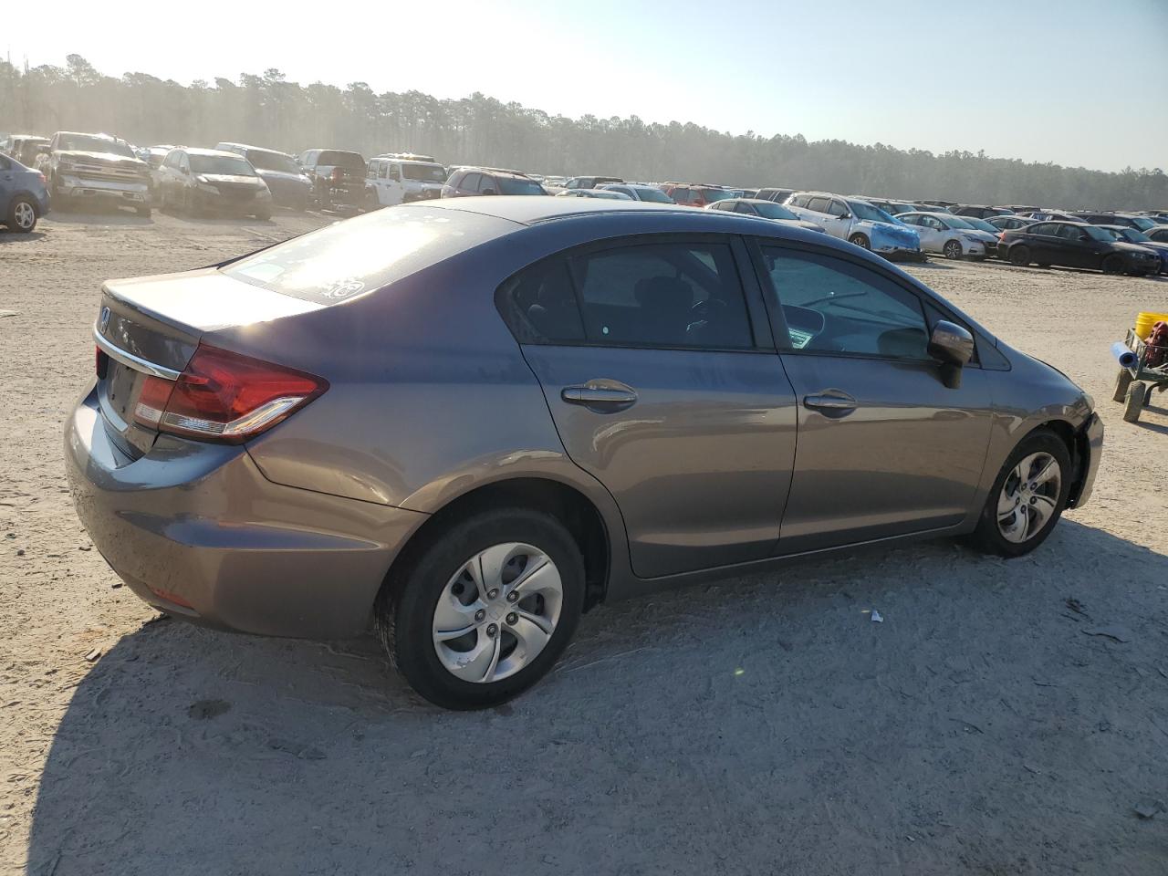 2015 Honda Civic VIN 19XFB2F52FE092375 Copart auction photo, front end damage thumbnail 3