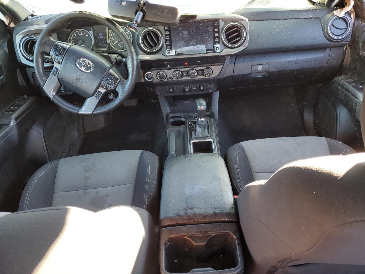 2020 Toyota Tacoma VIN 3TMCZ5AN0LM335724 Copart auction photo, rollover damage thumbnail 8