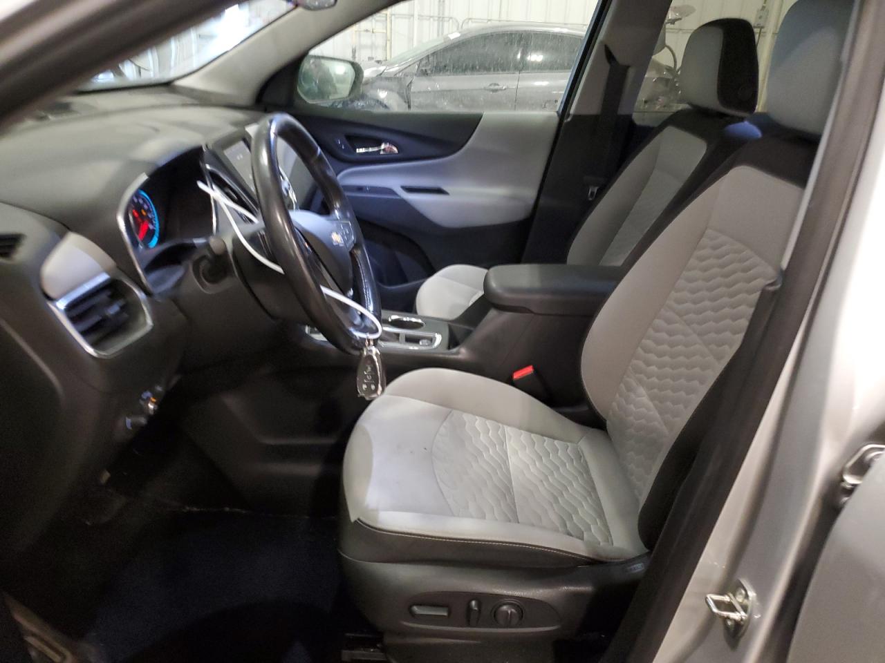 2020 Chevrolet Equinox VIN 3GNAXTEV3LS583853 Copart auction photo, front end / rear end damage thumbnail 7
