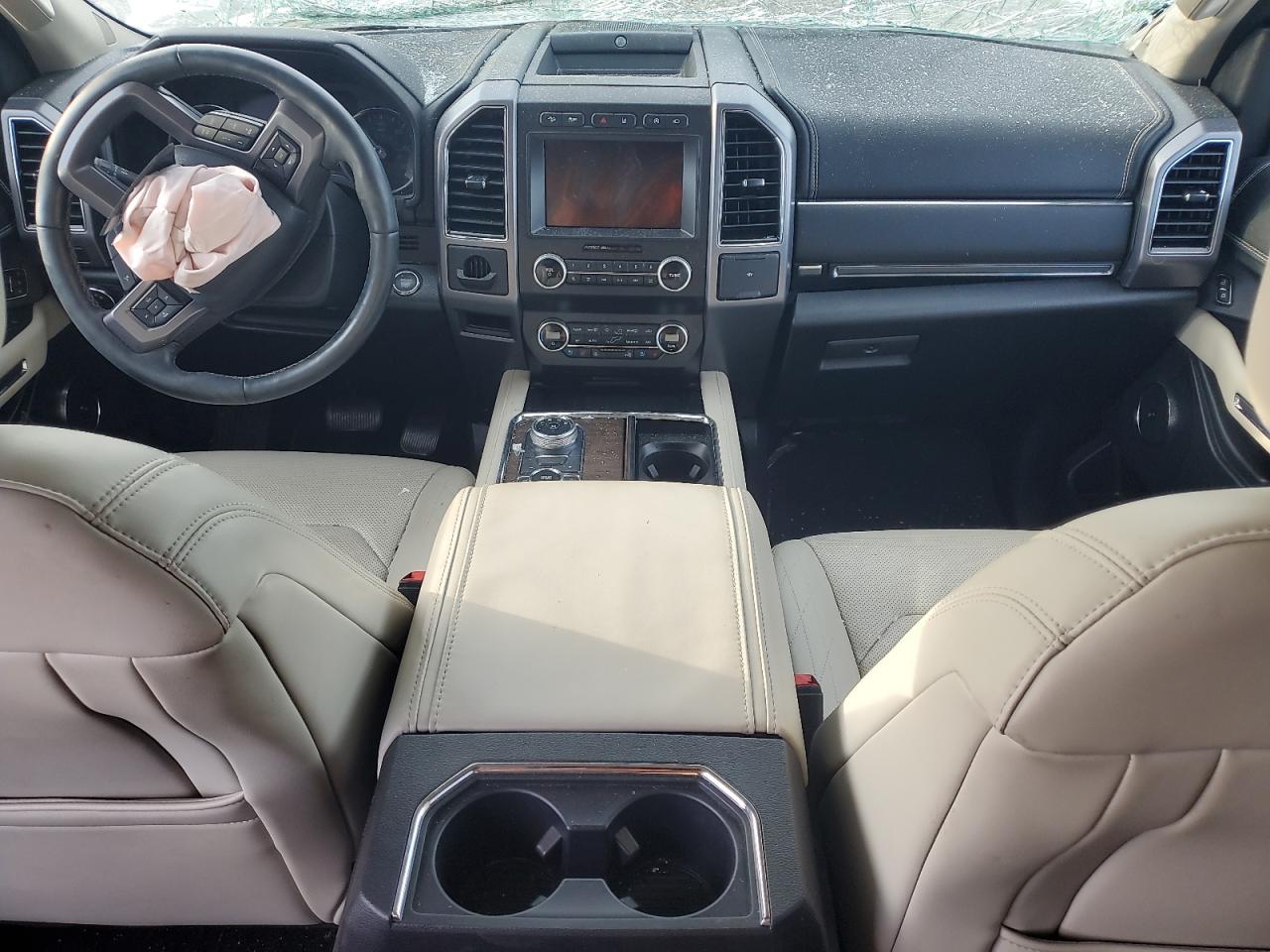 2019 Ford Expedition VIN 1FMJU1MT8KEA25247 Copart auction photo, front end damage thumbnail 8