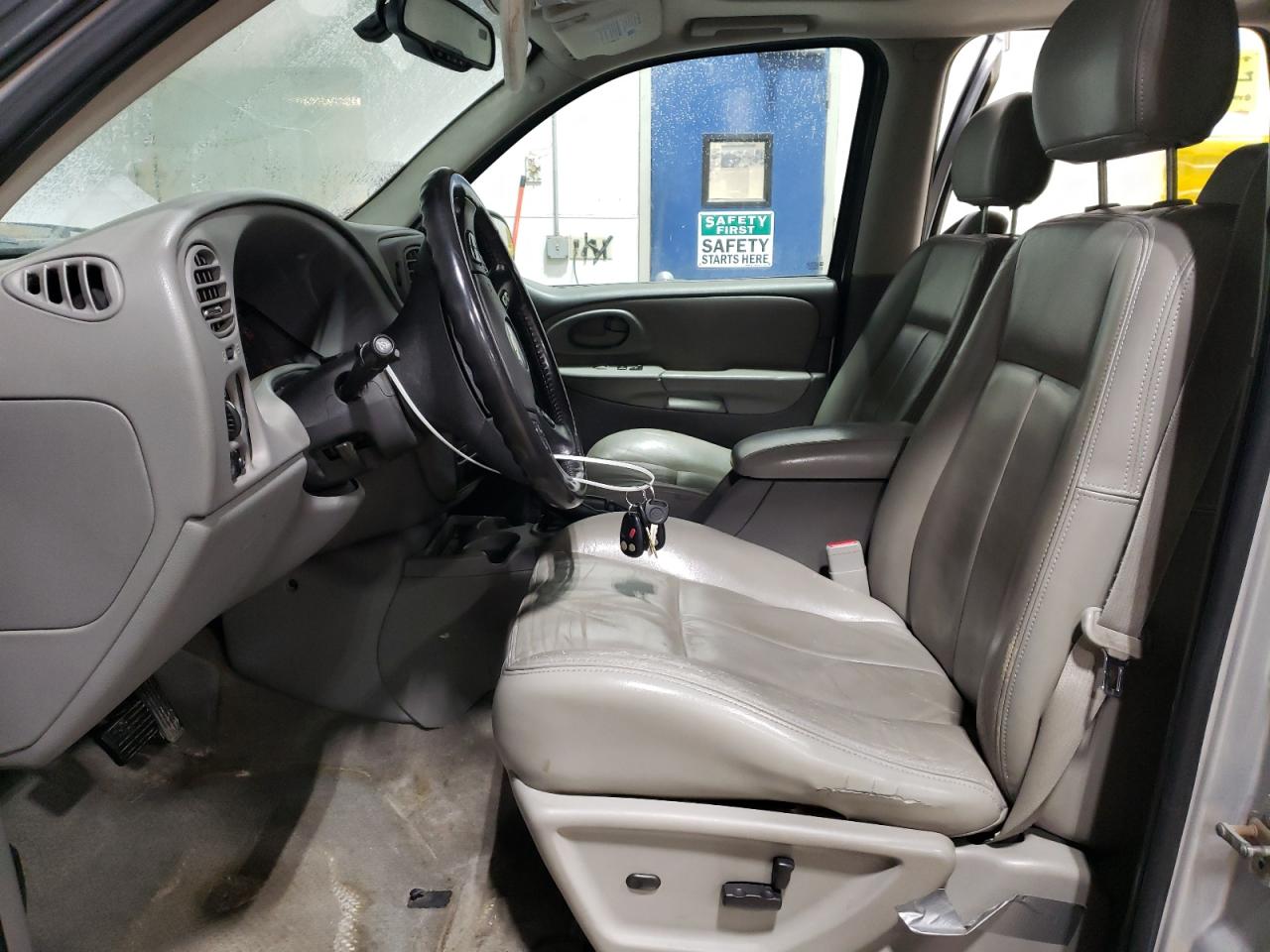 2009 Chevrolet TrailBlazer VIN 1GNDT33S692132289 Copart auction photo, rear end damage thumbnail 7
