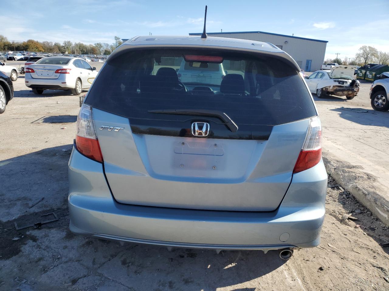 2011 Honda Fit VIN JHMGE8H52BC024301 Copart auction photo, rear end damage thumbnail 6
