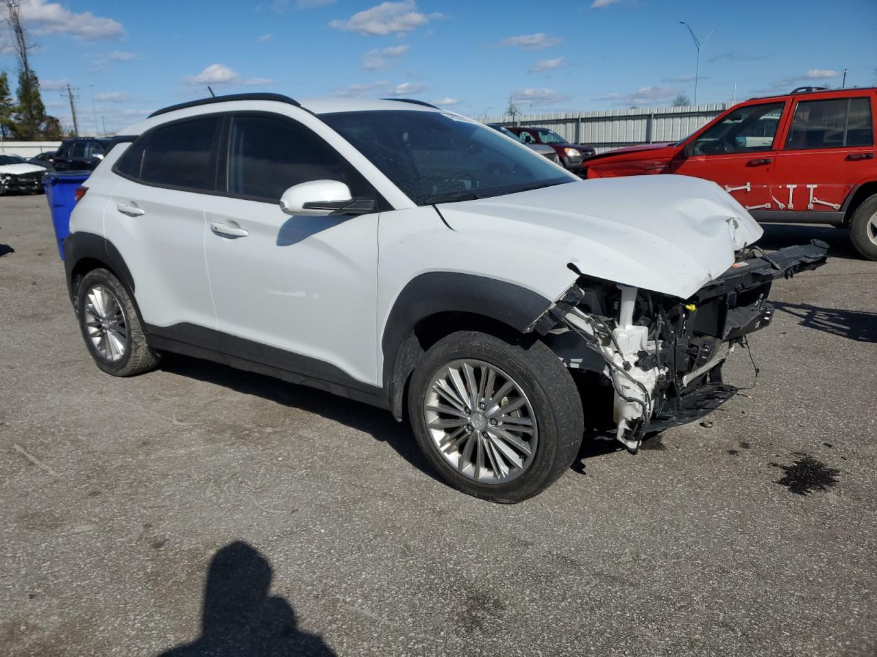 2020 Hyundai Kona VIN KM8K22AA3LU590225 Copart auction photo, front end damage thumbnail 4
