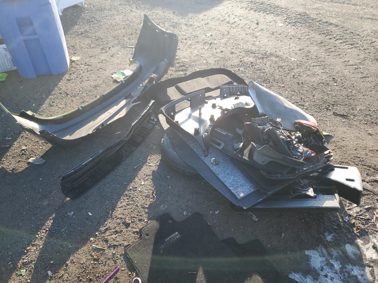 2020 Nissan Rogue VIN JN1BJ1CW9LW370718 Copart auction photo, rear end / minor dent/scratches damage thumbnail 13
