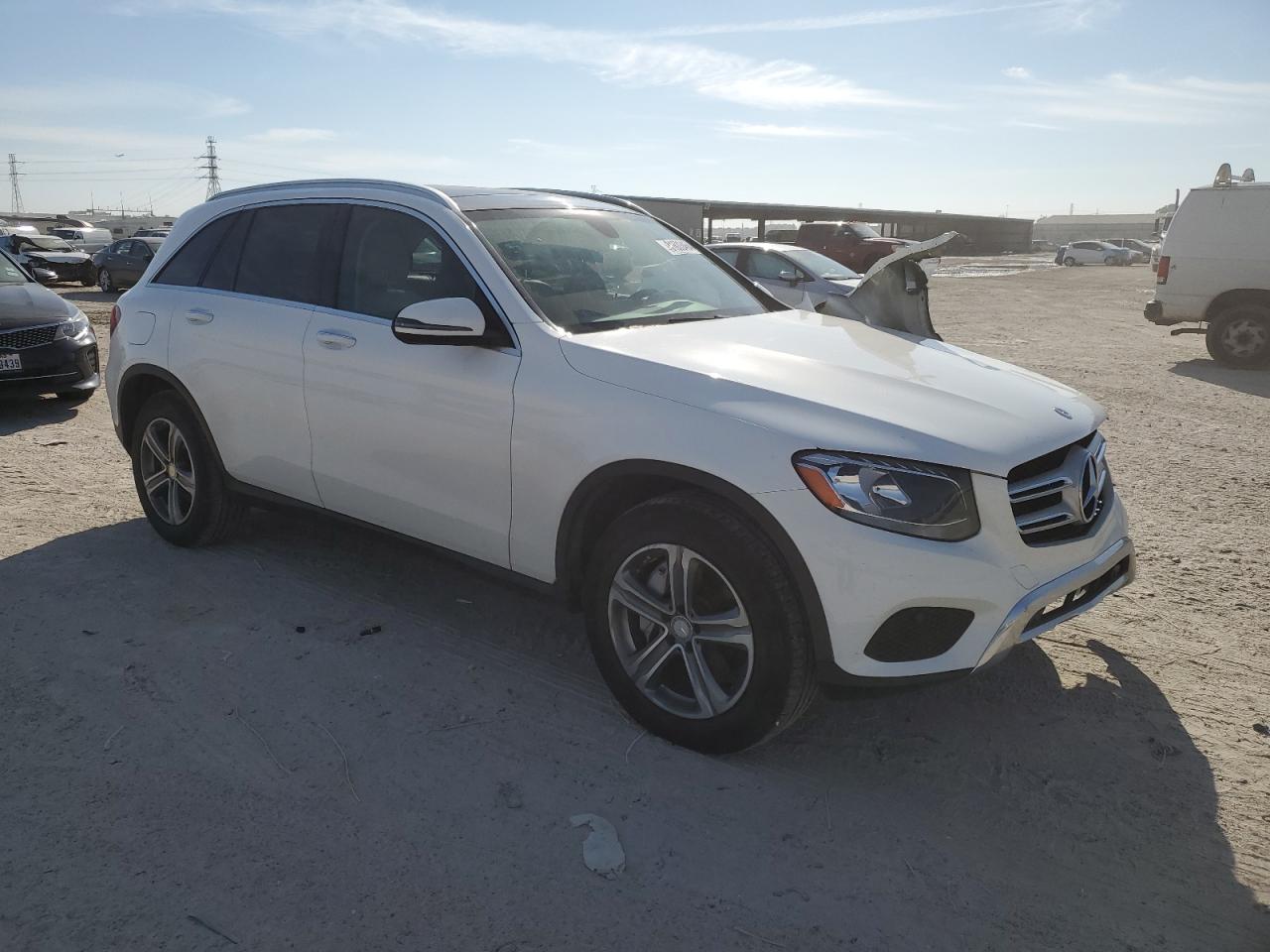 2016 Mercedes-Benz GLC VIN WDC0G4JB4GF008316 Copart auction photo, front end damage thumbnail 4