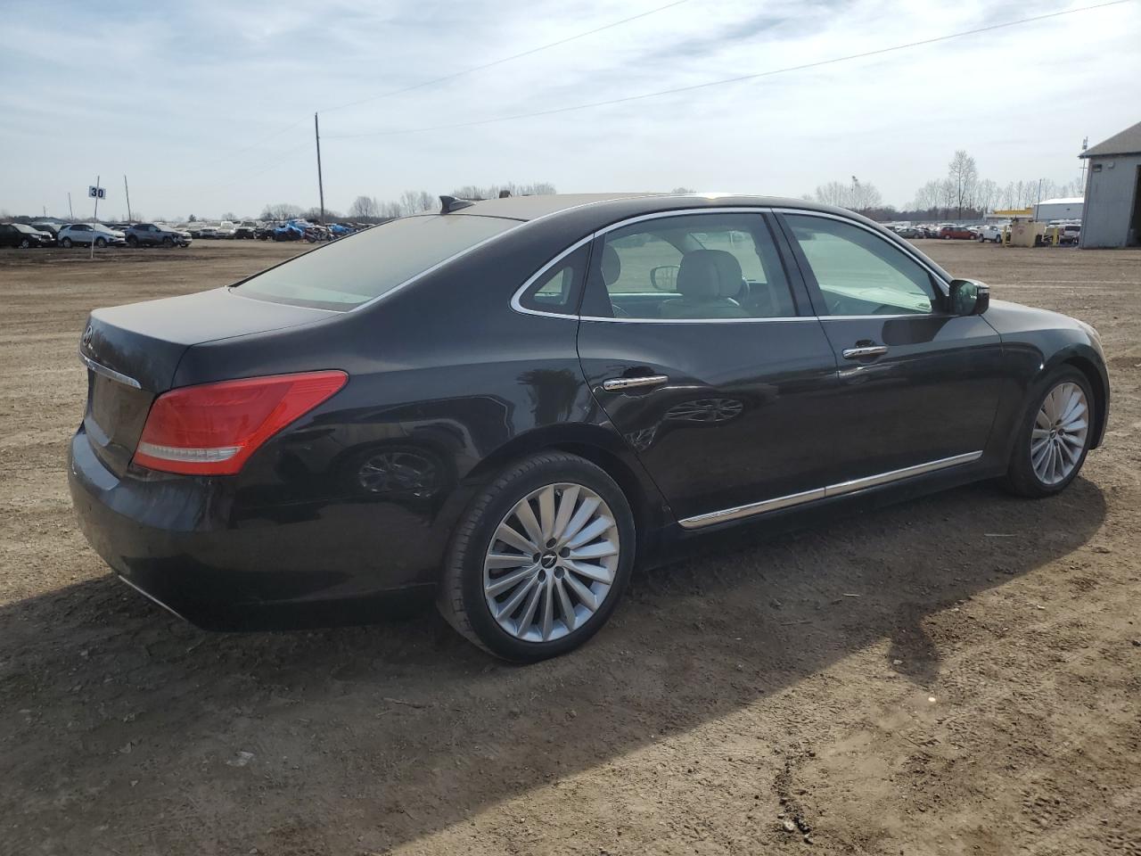 2016 Hyundai Equus VIN KMHGH4JH6GU101867 Copart auction photo, minor dent/scratches damage thumbnail 3